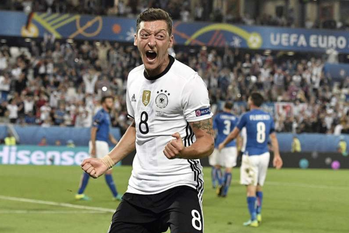 10. Mesut zil (Arsenal & Germany)