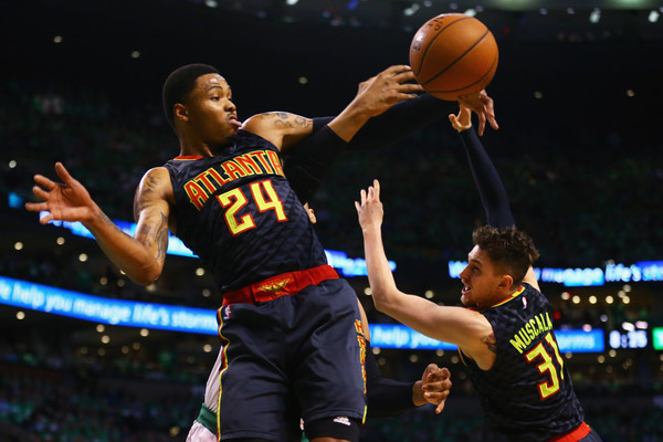 Hawks-Wolves